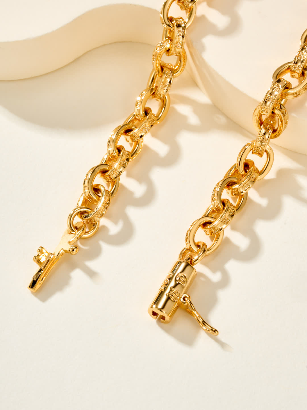 Chrome Hearts Elegant Gold-Plated Chain Bracelet